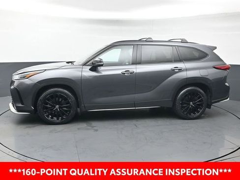 Certified 2023 Toyota Highlander XSE image 2
