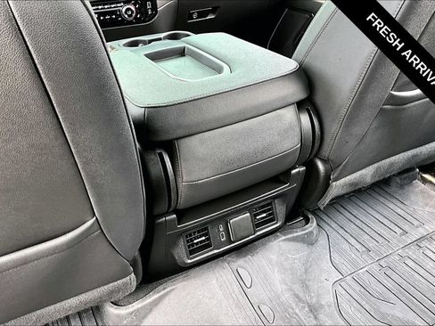 Used 2023 GMC Sierra 1500 SLT AWD/4WD image 12