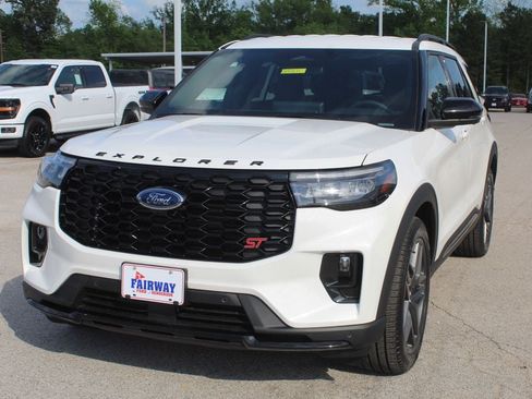 New 2026 Ford Explorer ST AWD/4WD image 4