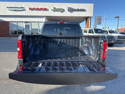 New 2026 RAM 1500 Laramie AWD/4WD image 16