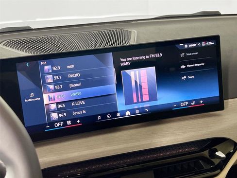 Used 2025 BMW 330i xDrive Sedan w/ Convenience Package image 13