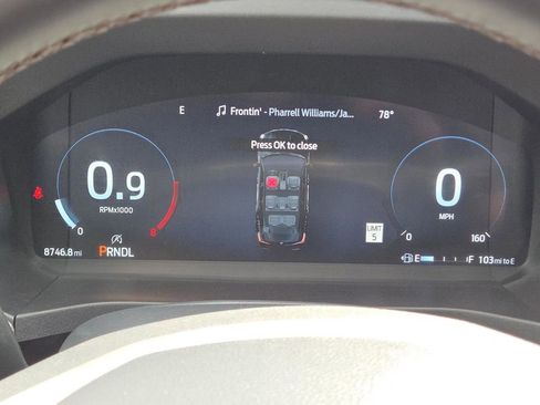 Used 2025 Ford Explorer Active RWD image 28