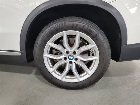 Used 2020 BMW X5 sDrive40i image 33