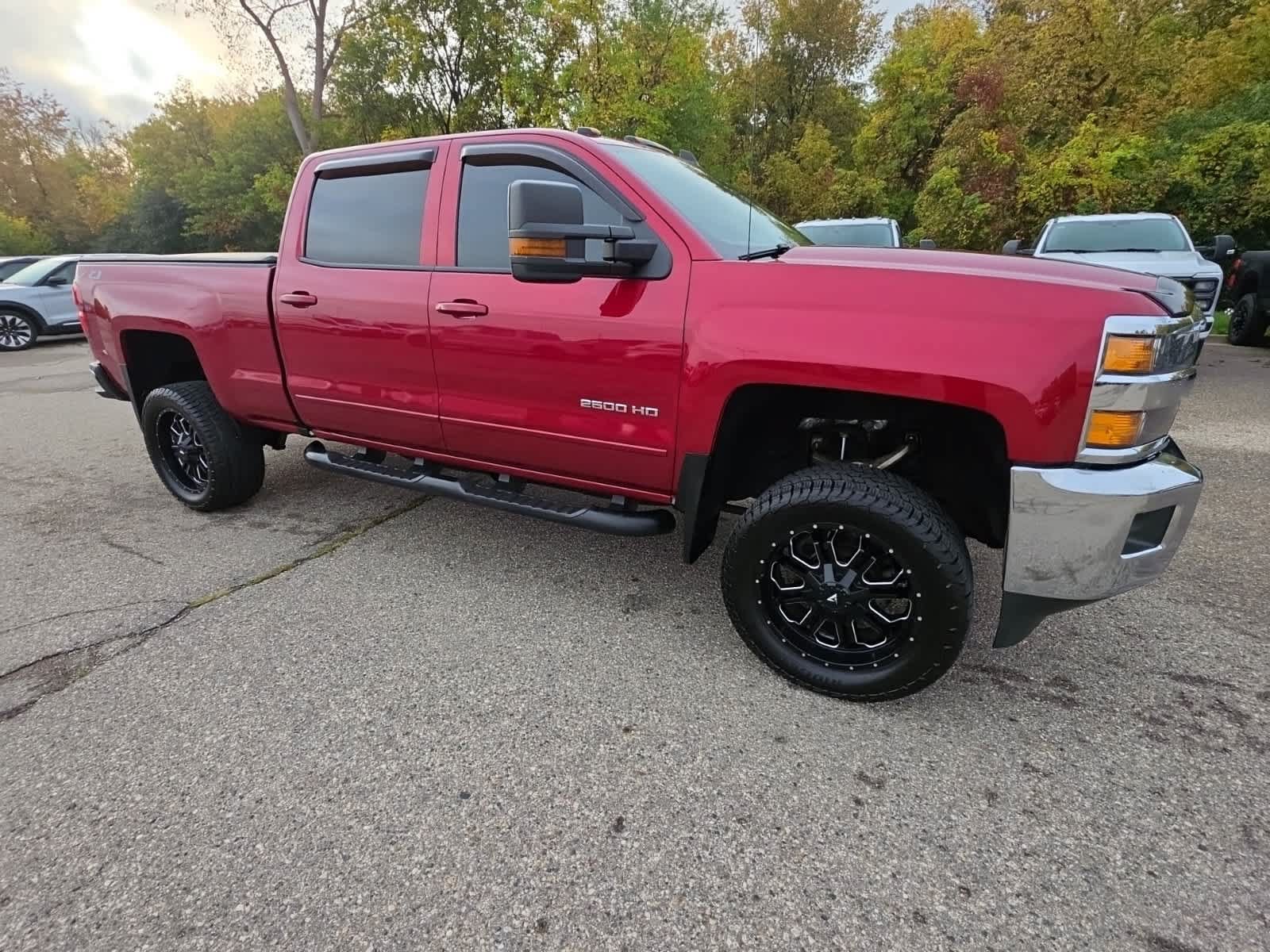 Used 2019 Chevrolet Silverado 2500 LT w/ LT Convenience Package AWD/4WD image 6