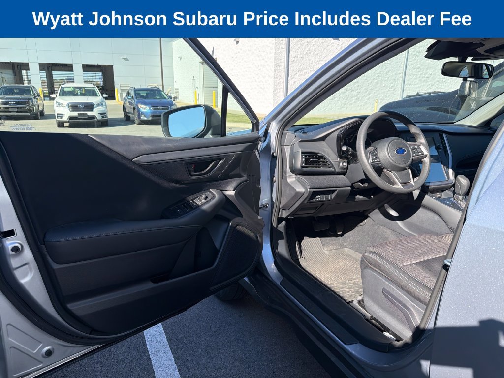 Used 2024 Subaru Outback AWD/4WD image 17