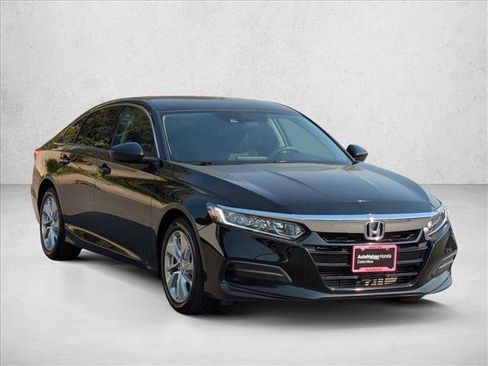 Used 2018 Honda Accord LX image 3