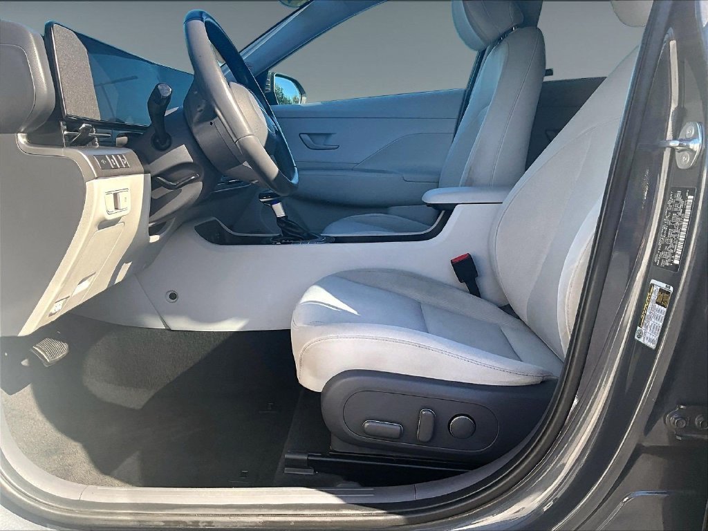 Used 2024 Hyundai Kona SEL AWD/4WD image 8