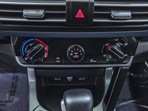 Used 2021 Kia Seltos S image 28