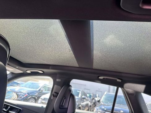 Used 2026 Mercedes-Benz GLC 300 image 9