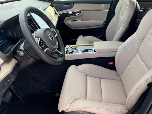 New 2026 Volvo XC90 T8 Ultra w/ Lounge Package AWD/4WD image 18