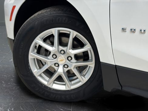 Used 2023 Chevrolet Equinox LT AWD/4WD image 35