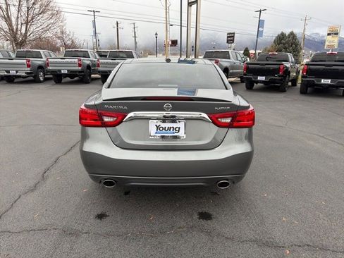 Used 2017 Nissan Maxima Platinum image 6