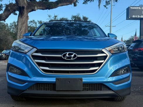Used 2017 Hyundai Tucson SE Plus AWD/4WD image 2