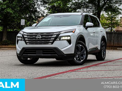 Used 2025 Nissan Rogue SV FWD image 3