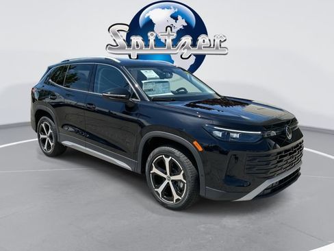 New 2026 Volkswagen Tiguan SE AWD/4WD image 1