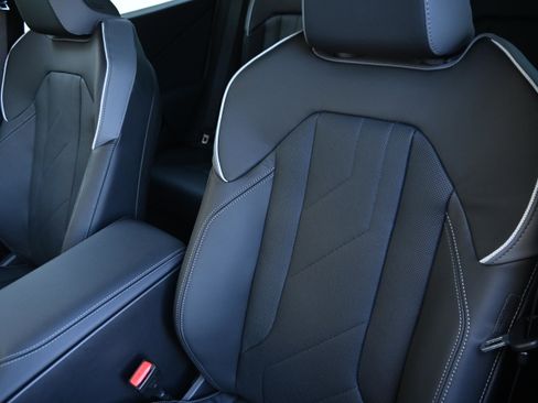 New 2026 BMW X3 xDrive30 image 9