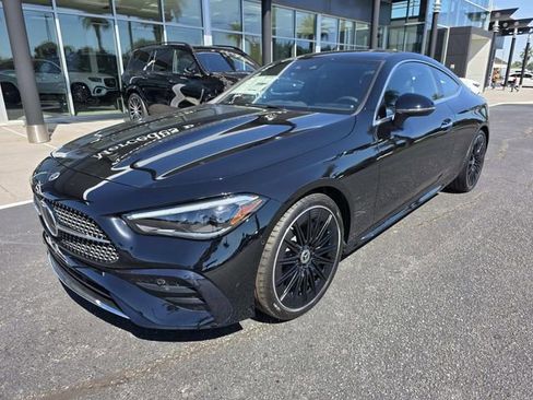 Used 2024 Mercedes-Benz CLE 300 4MATIC Coupe image 2