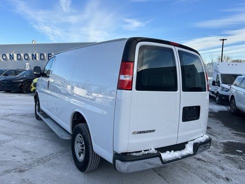 Used 2024 Chevrolet Express 2500 w/ Driver Convenience Package image 5