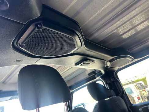 Used 2019 Jeep Wrangler Unlimited Sport S image 20