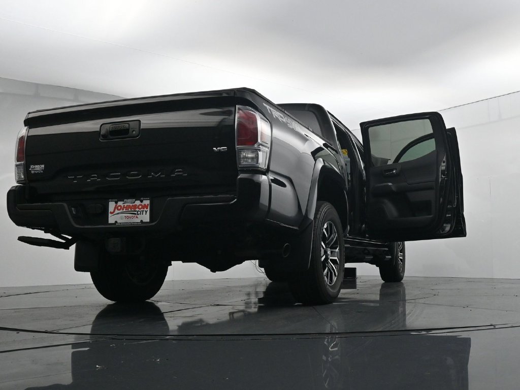 Used 2023 Toyota Tacoma TRD Sport AWD/4WD image 44