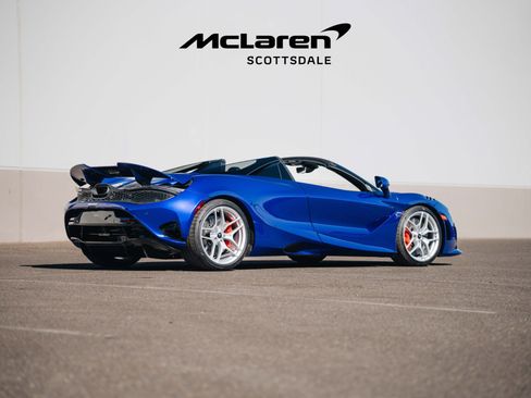 Used 2024 McLaren 750S Spider image 11