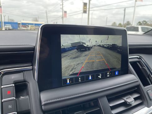 Used 2024 Chevrolet Tahoe Z71 w/ Luxury Package image 24