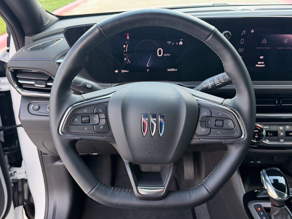 Used 2025 Buick Envista Sport Touring w/ Convenience I Package FWD image 30