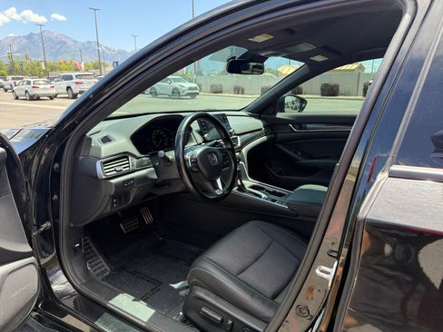 Used 2022 Honda Accord Sport image 10