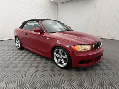 Used 2010 BMW 135i Convertible RWD image 10