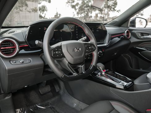 New 2026 Chevrolet Trax RS w/ Driver Confidence Package image 15