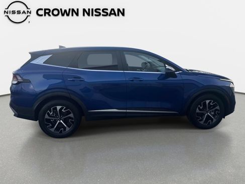 Used 2023 Kia Sportage EX image 9