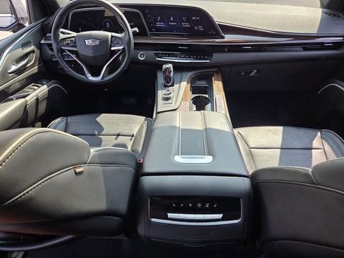 Used 2021 Cadillac Escalade Premium Luxury w/ Driver Assist Tech Package AWD/4WD image 17