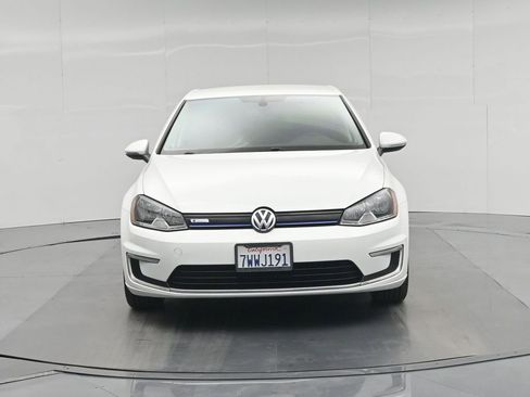 Used 2016 Volkswagen e-Golf SE w/ DC Fast Charging Package image 22