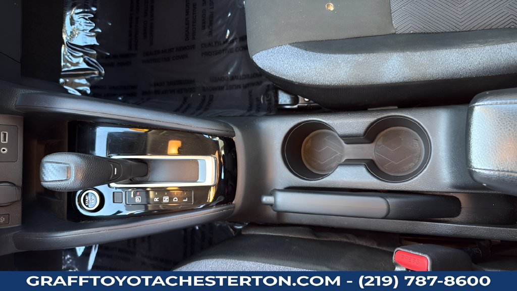 Used 2024 Nissan Versa SV FWD image 20
