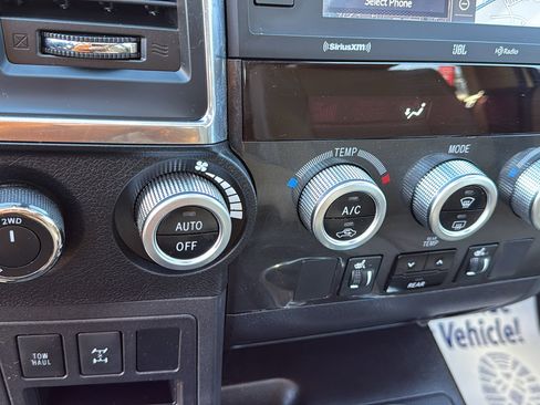 Used 2021 Toyota Sequoia Limited image 15