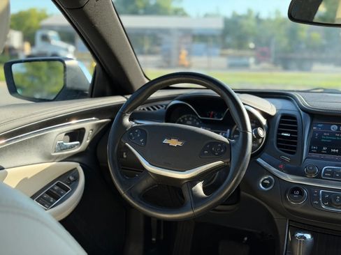 Used 2018 Chevrolet Impala LT w/ Sunroof and Spoiler Package FWD image 15