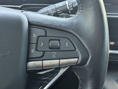 Used 2024 Cadillac Escalade ESV Sport w/ Touring Package image 32