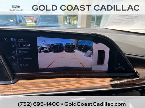Used 2023 Cadillac Escalade Premium Luxury AWD/4WD image 29