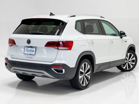Used 2024 Volkswagen Taos SE FWD image 32