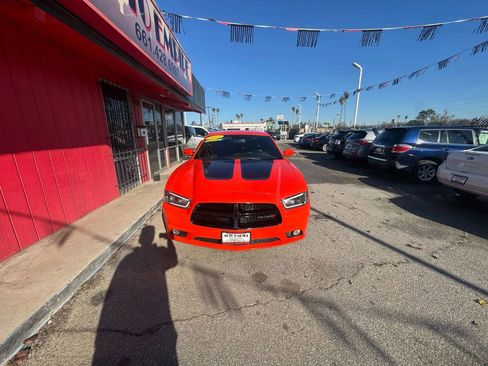 Used 2012 Dodge Charger R/T image 3
