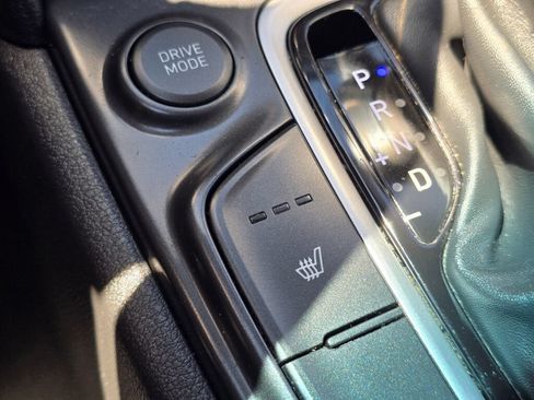 Used 2018 Hyundai Kona SEL FWD image 33