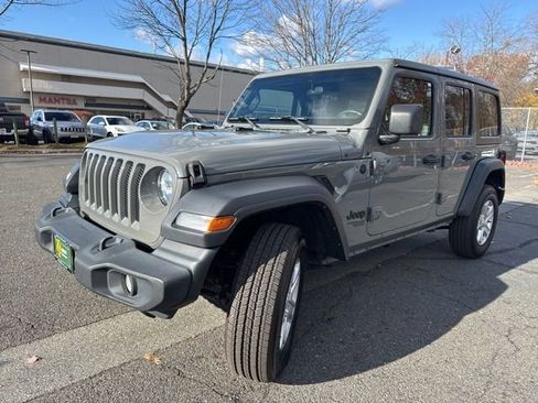 Used 2021 Jeep Wrangler Unlimited Sport image 3