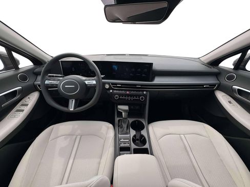 New 2026 Hyundai Sonata SE FWD image 13