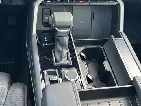 Certified 2025 Toyota Tundra Platinum AWD/4WD image 22
