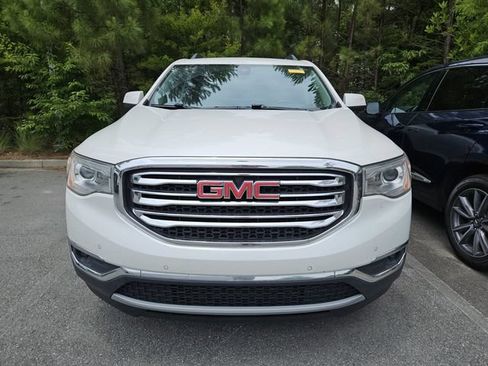 Used 2019 GMC Acadia SLT w/ LPO, Cargo Package FWD image 3