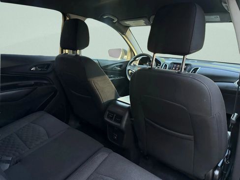 Used 2021 Chevrolet Equinox LT AWD/4WD image 11