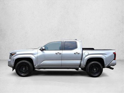 Used 2024 Toyota Tacoma Limited w/ Limited Package (LT) AWD/4WD image 11