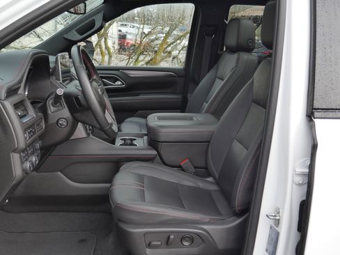 Used 2023 Chevrolet Tahoe RST w/ Luxury Package image 3