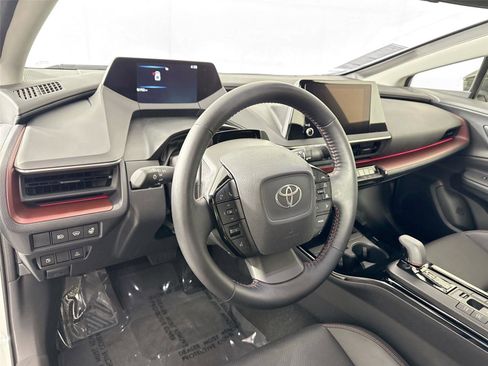 Certified 2025 Toyota Prius XSE image 13
