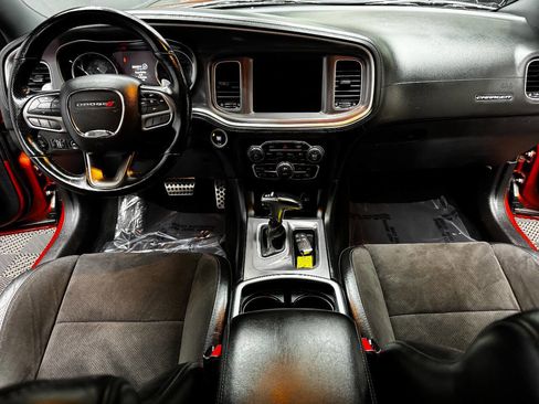 Used 2020 Dodge Charger R/T w/ Plus Group image 36